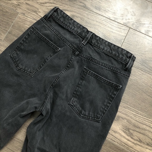 STRAIGHT Mom Jeans Hi-Rise | Size 28 - Picture 6 of 7